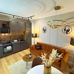 Aksamitny Zakatek By Libertarent Apartment