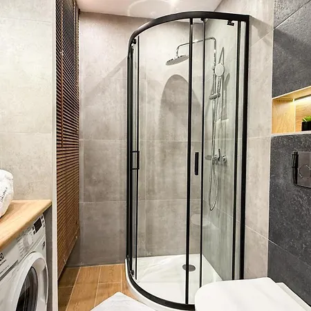 Apartament Aksamitny Zakatek By Libertarent Wałbrzych