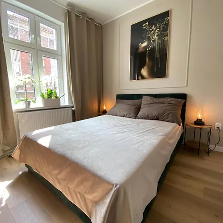 Apartment Aksamitny Zakatek By Libertarent Walbrzych