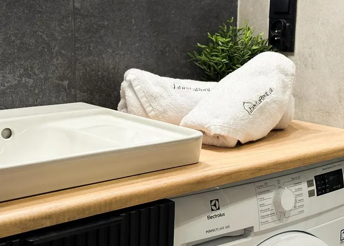 Aksamitny Zakatek By Libertarent *