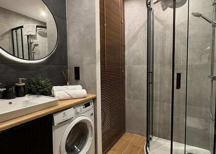 Aksamitny Zakatek By Libertarent