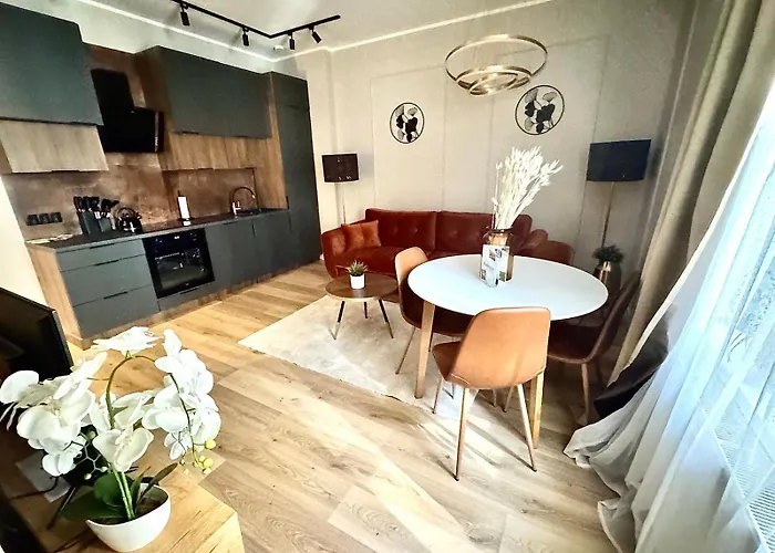 Aksamitny Zakatek By Libertarent *