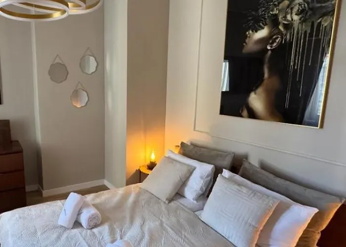 Aksamitny Zakatek By Libertarent * Walbrzych